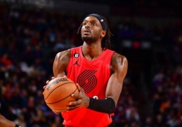 布克25+5利拉德缺阵 格兰特30+5读秒绝杀太阳_NBA_竞技风暴